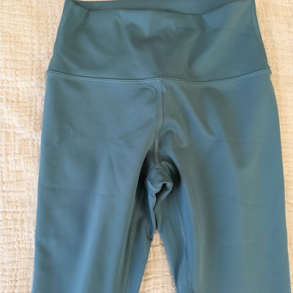 ALO Yoga High-Waist Airlift Leggings - Picture 2 of 6